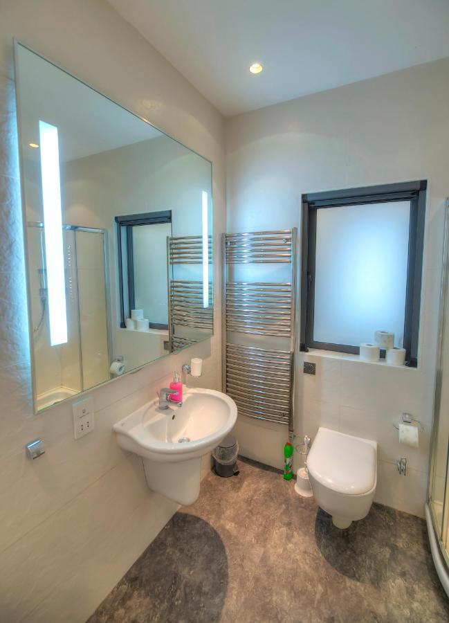 Bright And Spacious 3 Bedroom Apartment With Breathtaking Views - Goslm-5 سليمة المظهر الخارجي الصورة
